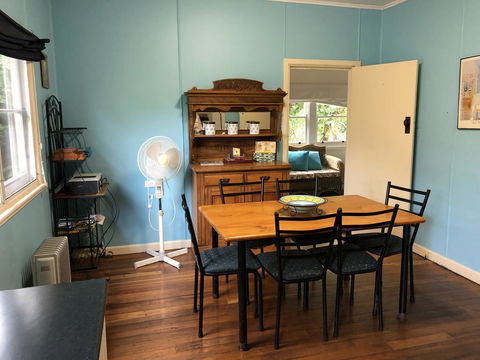 15 Clarke Street - Accommodation Main Beach 3