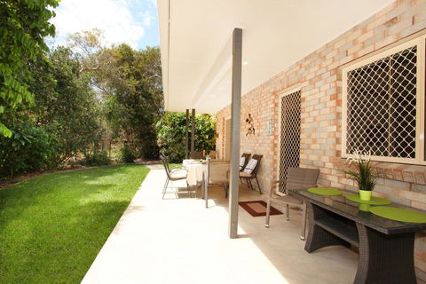 15 Joanne Street, Marcoola - Accommodation Main Beach 3