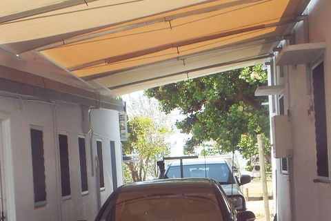 15 Robert Johnstone Parade - Accommodation Main Beach 3