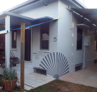 15 Robert Johnstone Parade - Accommodation Main Beach