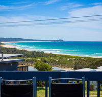 17 Dulling Street - Beach House - Accommodation Main Beach