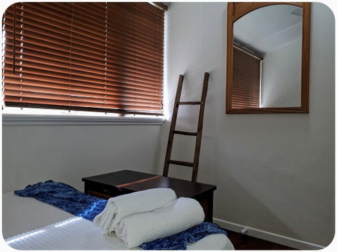 19 Grimshaw - Accommodation Main Beach 1