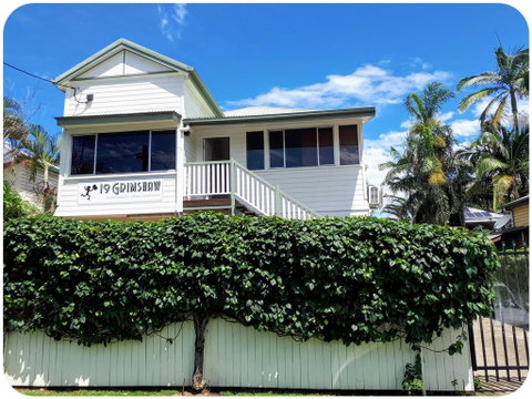 19 Grimshaw - Accommodation Main Beach 0