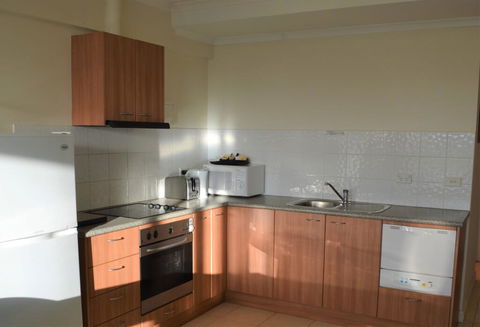 19 Lakeview Plaza - Accommodation Main Beach 3