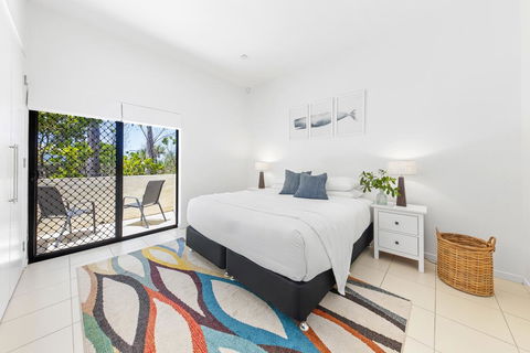 19 Ross Crescent - Accommodation Main Beach 2