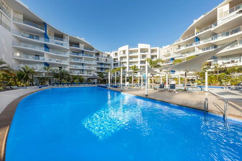 2 BDR/Apt/Foxtel/WiFi/Pool/parking/Spa/Hervey Bay - Accommodation Main Beach 3