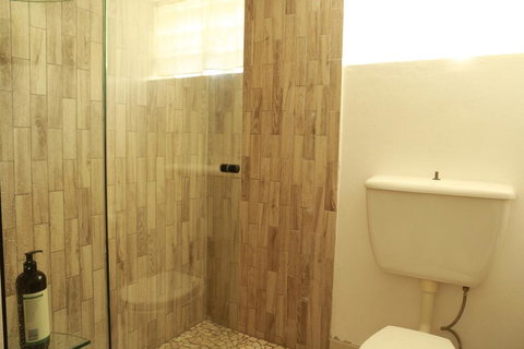 2 Bedroom Close To CBD - Accommodation Main Beach 1