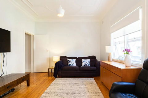 2 Bedroom Garden Apartment By Bondi Beach - Accommodation Main Beach 0
