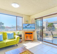20 Kingsway 3 Bedroom Holiday Apartment - Accommodation Main Beach