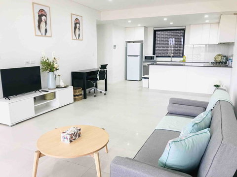 208 Kalina Apartments 2 Bedrooms - Accommodation Main Beach 0