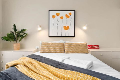 Bellevue Heights HolidayHome - Flinders Uni & Med - Accommodation Main Beach 2