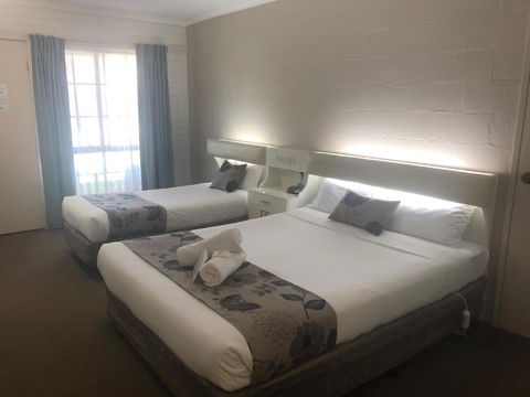 CAPRICORN MOTOR Inn - Accommodation Main Beach 3