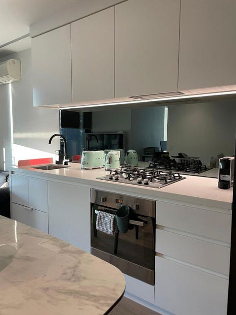 C&S Stay- Melbourne CBD - Accommodation Main Beach 3