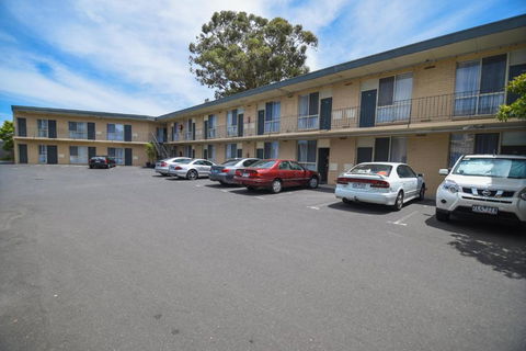 Dandenong Motel - Accommodation Main Beach 2