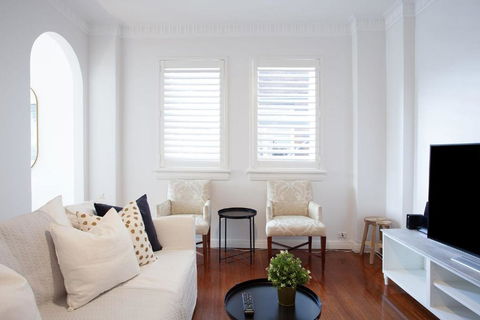 Deco Amour, Bellevue Hill Isyd - Accommodation Main Beach 2