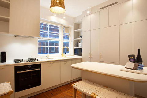Deco Amour, Bellevue Hill Isyd - Accommodation Main Beach 4