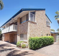 3 'Ambleside' 9 Shoal Bay Avenue - air con WIFI and close to the water and Shoal Bay shops - Accommodation Main Beach