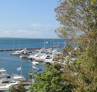 3 'Paradiso' 4 Laman Street - aircon pool heart of town water views - Accommodation Main Beach