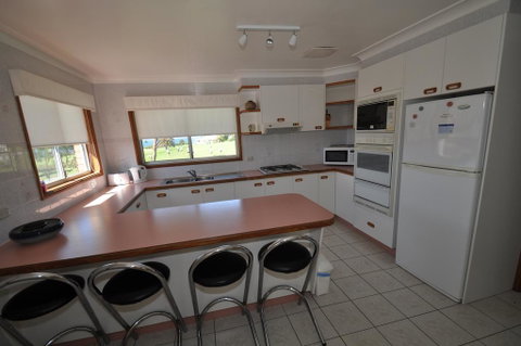 3 Bay Lane - Accommodation Main Beach 3