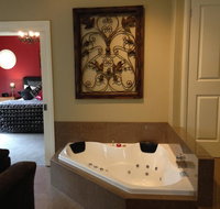 3 Kings Bed and Breakfast - Accommodation Main Beach