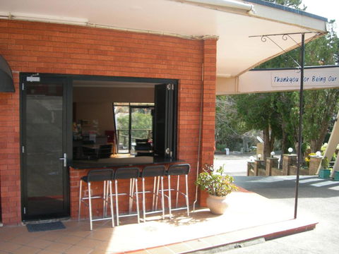 3 Sisters Motel - Accommodation Main Beach 1