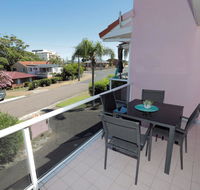 4 'Frangipani' 30 Leonard Avenue - spacious townhouse - Accommodation Main Beach