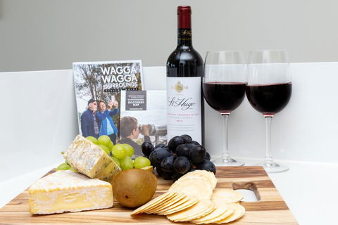 4 Bedroom Inner City Townhouse - SLEEPS 9 !! - Accommodation Main Beach 2