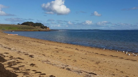 4 Bounty - Accommodation Main Beach 2