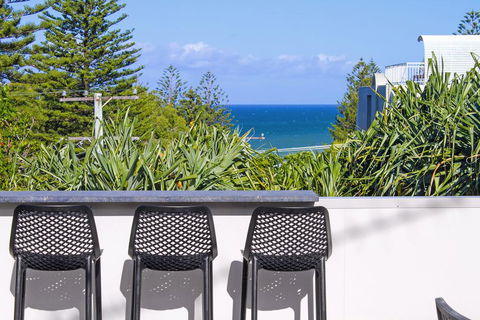5 Bryan Street - Accommodation Main Beach 2