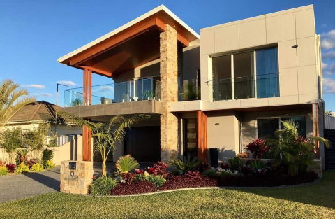 5 Liamina Avenue Apartment - Accommodation Main Beach 2