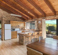 75 River Rd - Tabourie Hideaway - Accommodation Main Beach