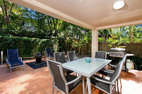 9 Alderly - Accommodation Main Beach 2