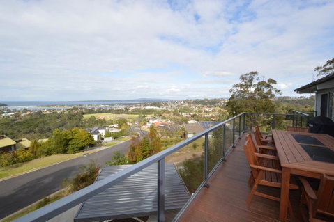 91 Berrambool Drive - Accommodation Main Beach 2