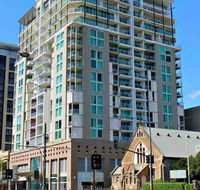 96 North Terrace Stylish Penthouse Apartment - Accommodation Main Beach