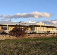 A Better Life Animal Sanctuary FarmStay - Private Two-Bedrooms Lounge Room  Bathroom  Toilet Shared Kitchen - Accommodation Main Beach