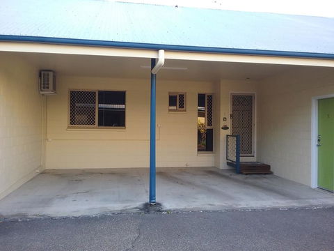 A City Retreat, 2BR Apartment - Reid Park -Townsville - Accommodation Main Beach 1