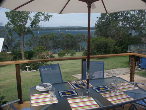 A Lakehouse Escape - Accommodation Main Beach 1