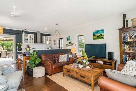 A PERFECT STAY - Byron Hills Hinterland Retreat - Accommodation Main Beach 2