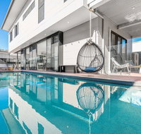 A PERFECT STAY - Catalina's - Accommodation Main Beach