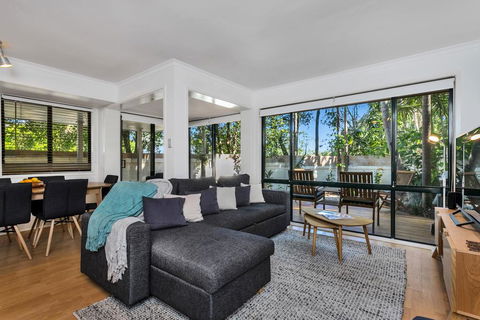 A PERFECT STAY - Mahogany Lodge - Accommodation Main Beach 1