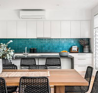 A PERFECT STAY - Shore Beats Work - Accommodation Main Beach