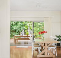 A PERFECT STAY - The White Rabbit - Accommodation Main Beach