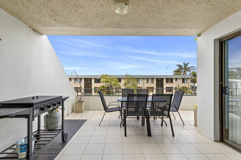 A Sea Mist At The Dunes - Fingal Bay - Accommodation Main Beach 2