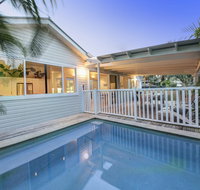 A Summer Cottage - Accommodation Main Beach