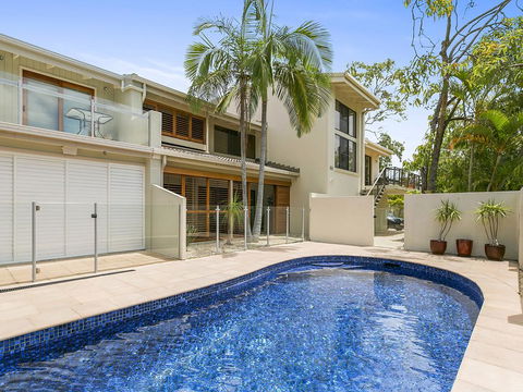 A Superb Location For Enjoying The Best Of Noosa - Unit 2/69 Noosa Parade - Accommodation Main Beach 0