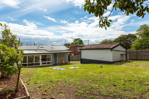 A Wave From It All - Accommodation Main Beach 3