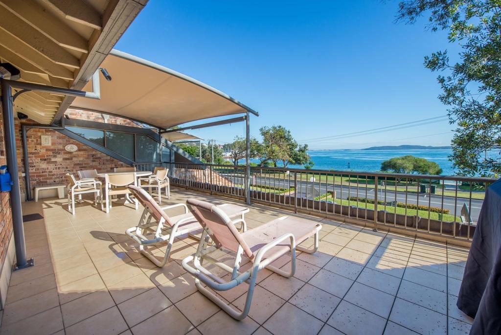 Port Stephens NSW Accommodation Main Beach
