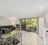 Aanuka Tropical Spa Bure - Accommodation Main Beach
