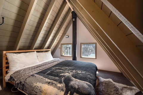 Aaragon - Accommodation Main Beach 3