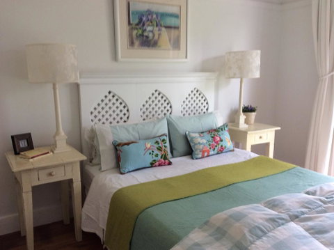 Aashay B&B - Accommodation Main Beach 2